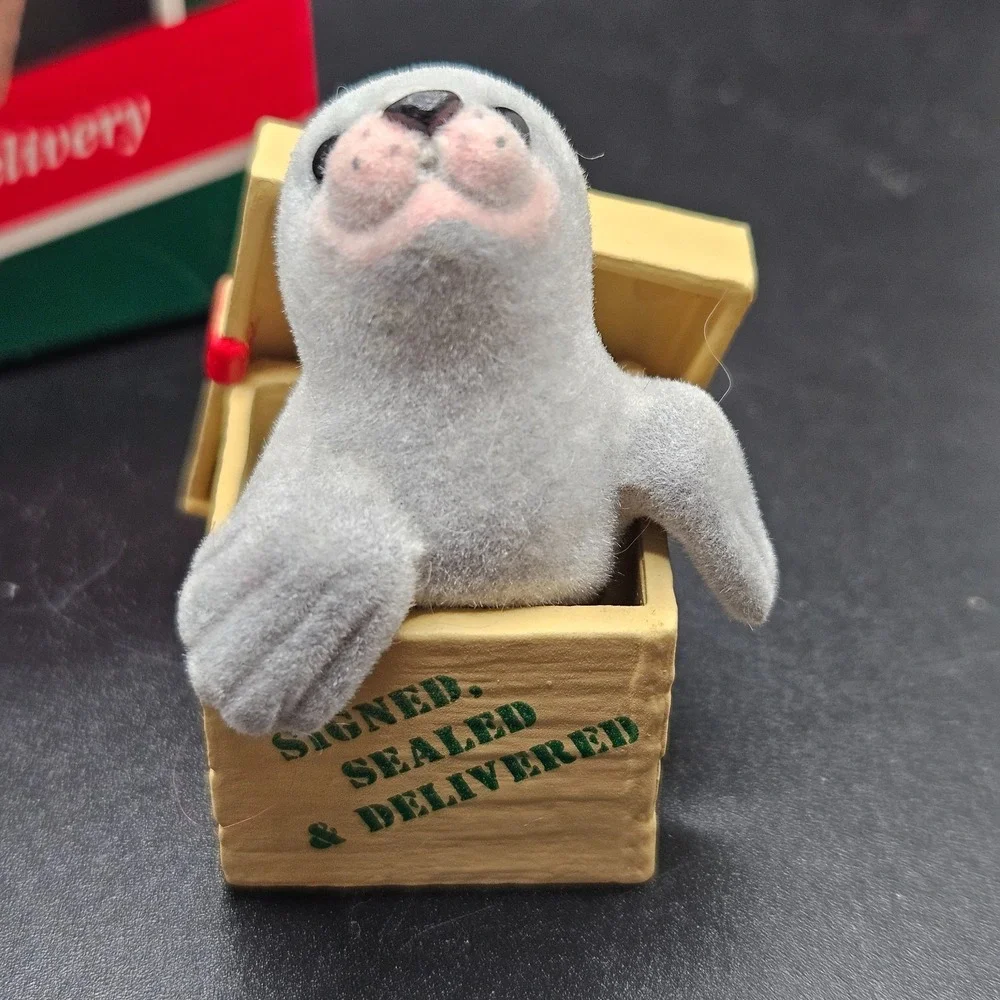 Vintage Hallmark 1989 Special Delivery Seal Keepsake Christmas Ornament